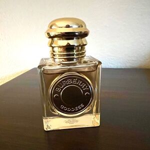 Burberry Goddess Perfume 1oz